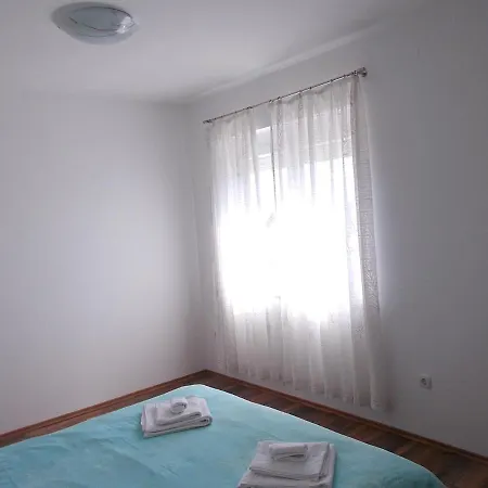 Oreskovic Apartamento Krk Town